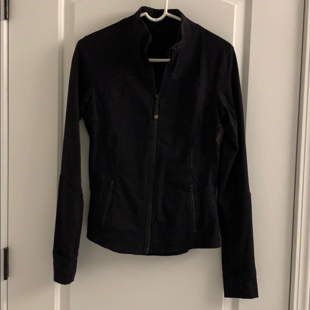 Lululemon Black with small polka dot, zip up!